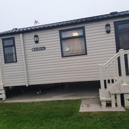 Appartamento Swift Burgundy Prestatyn Esterno foto
