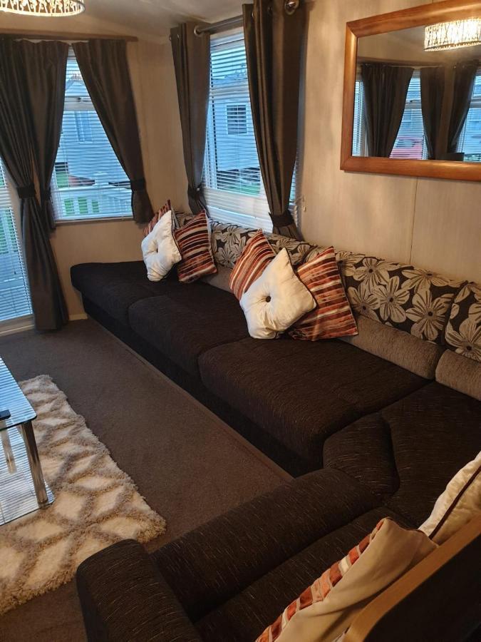 Appartamento Swift Burgundy Prestatyn Esterno foto